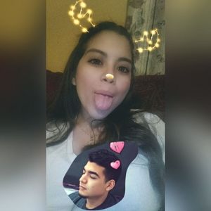 Meet your Posher, Crystal